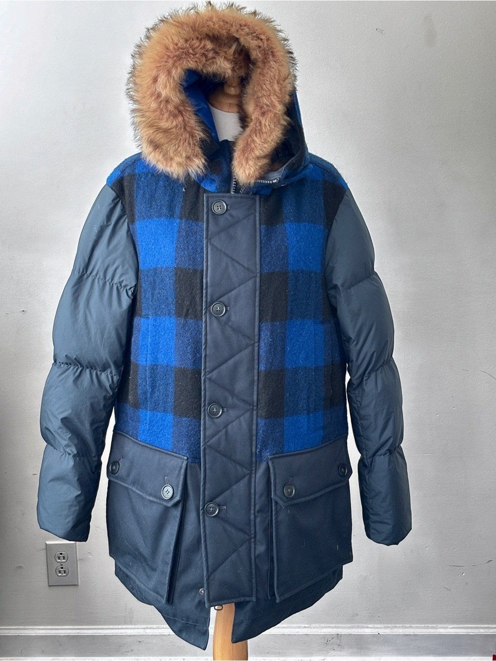 Woolrich The Buffalo Check Men’s Hooded Down Parka Blue/Black Plaid L